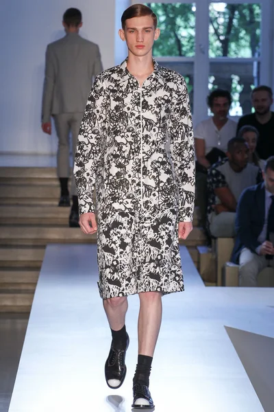 Look 33
